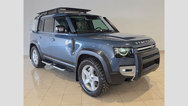 2020 Seminuevos Approved Land Rover Defender 110 Tasman Blue 3.0 litre i6P​ SE
