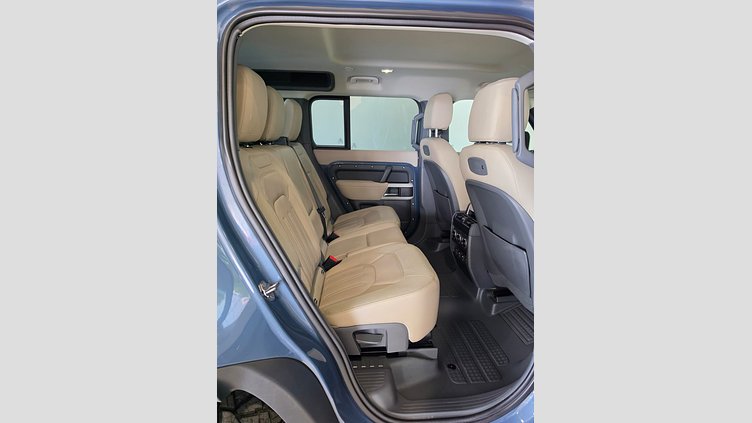 2020 Seminuevos Approved Land Rover Defender 110 Tasman Blue 3.0 litre i6P​ SE