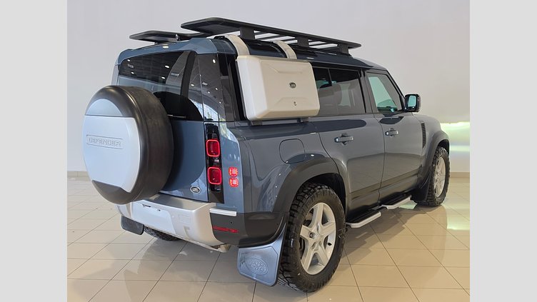 2020 Seminuevos Approved Land Rover Defender 110 Tasman Blue 3.0 litre i6P​ SE