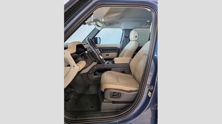2020 Seminuevos Approved Land Rover Defender 110 Tasman Blue 3.0 litre i6P​ SE