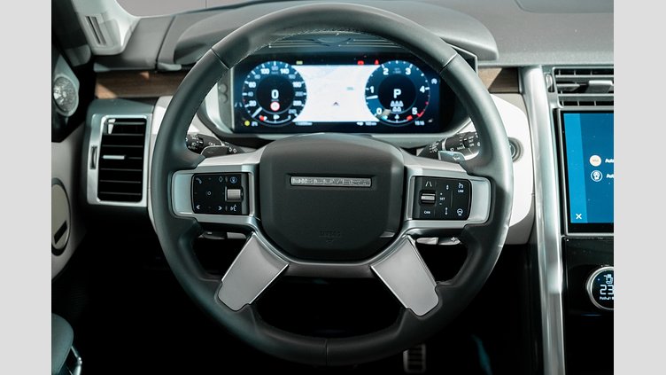 2024 Apstiprināts Land Rover Discovery Eiger Grey 3.0 litre i6D​ Dynamic SE D250