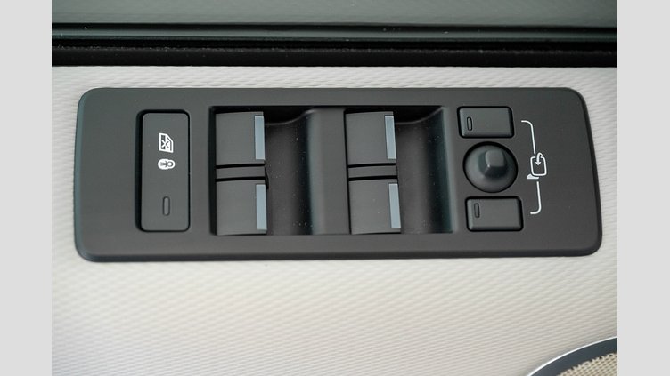 2024 Apstiprināts Land Rover Discovery Eiger Grey 3.0 litre i6D​ Dynamic SE D250