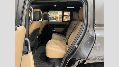 Defender 110 4