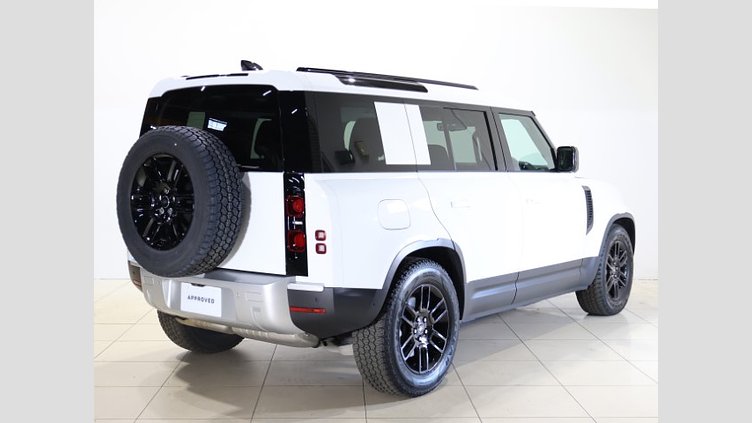2025 認定中古車 Land Rover Defender 110 フジホワイト D350 ディーゼルマイルドハイブリッド S