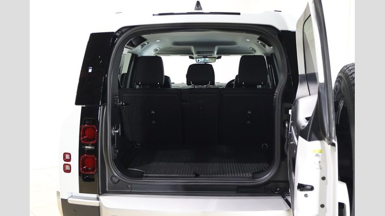 2025 認定中古車 Land Rover Defender 110 フジホワイト D350 ディーゼルマイルドハイブリッド S