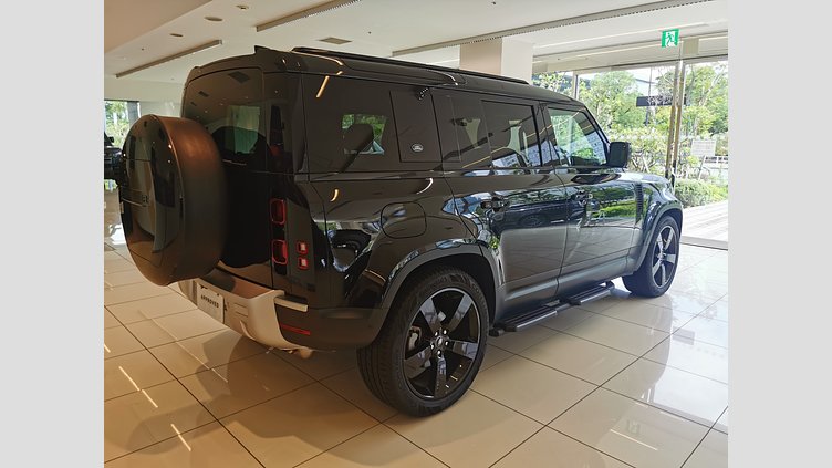 2024 認定中古車 Land Rover Defender 110 サントリーニブラック P300 AWD（AT） SE