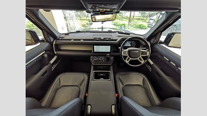 Defender 110 3