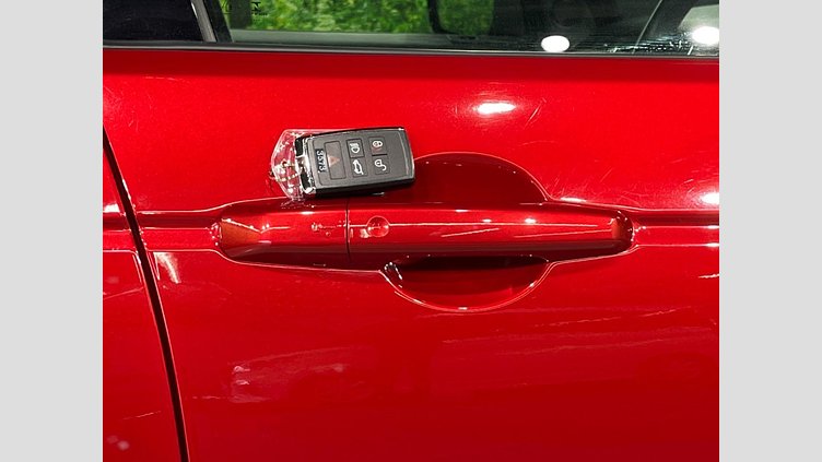 2019 認定中古車 Land Rover Discovery Sport フィレンツェレッド D180 AWD（オートマチック） 標準ホイールベース ディスカバリー スポーツ R-DYNAMIC SE