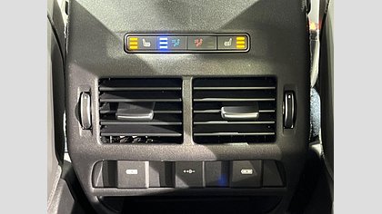Discovery Sport 12