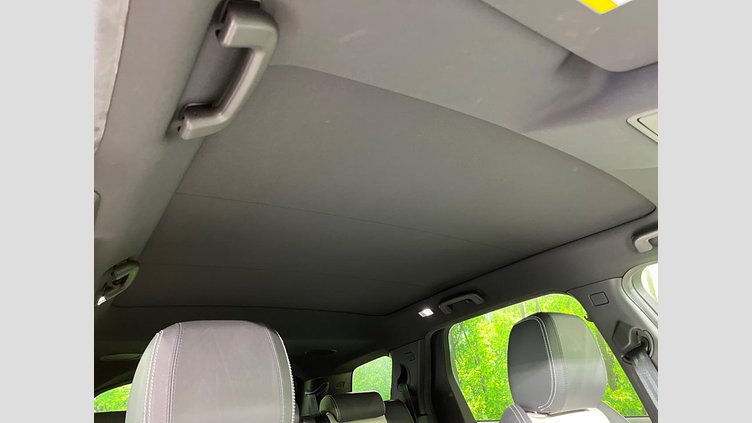 2019 認定中古車 Land Rover Discovery Sport フィレンツェレッド D180 AWD（オートマチック） 標準ホイールベース ディスカバリー スポーツ R-DYNAMIC SE