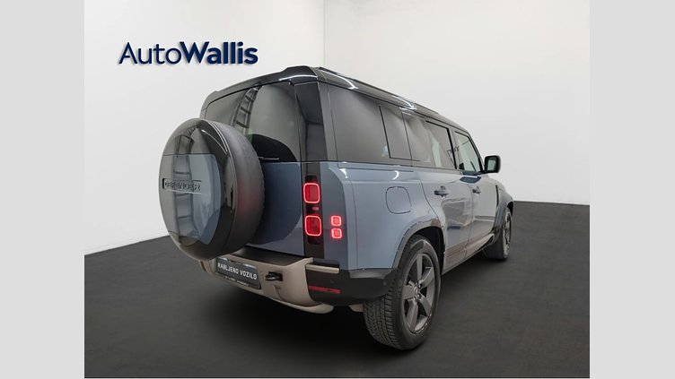 2024 Rabljena vozila Land Rover Defender 110 Tasman Blue D250 AWD AUTOMATIC MHEV DYNAMIC HSE 