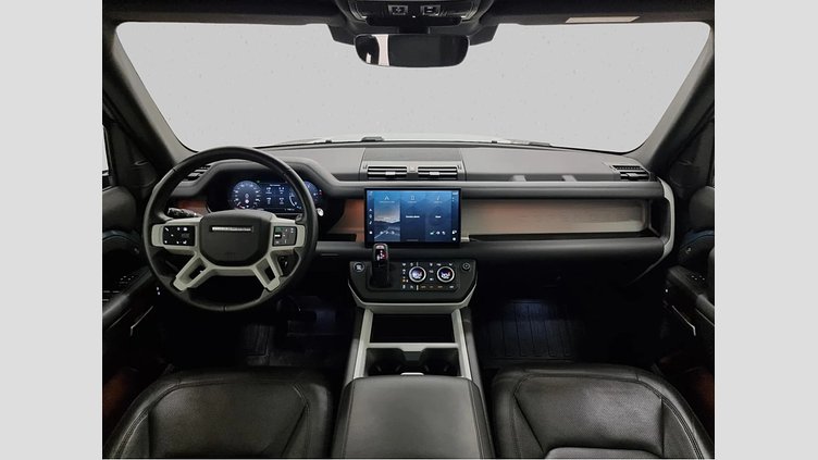 2024 Rabljena vozila Land Rover Defender 110 Tasman Blue D250 AWD AUTOMATIC MHEV DYNAMIC HSE 