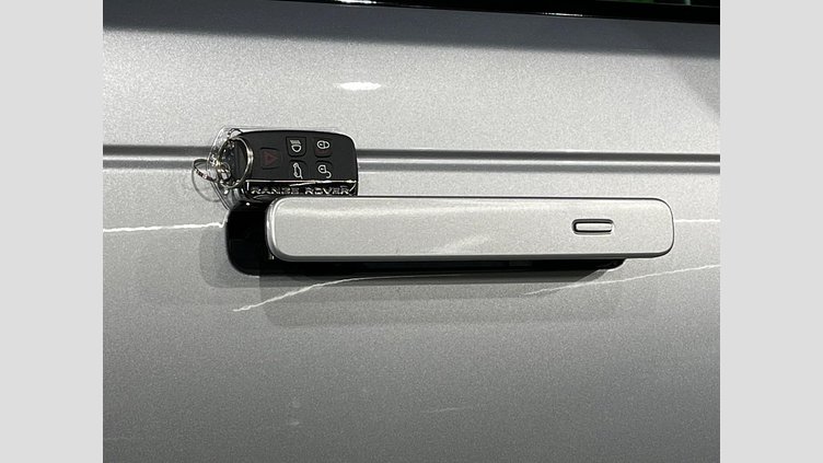 2019 認定中古車 Land Rover Range Rover Velar Indus Silver 2.0 litre i4D Diesel R-DYNAMIC S