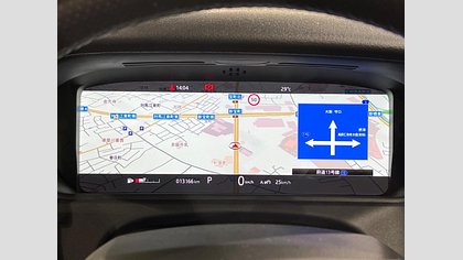 Range Rover Velar 14