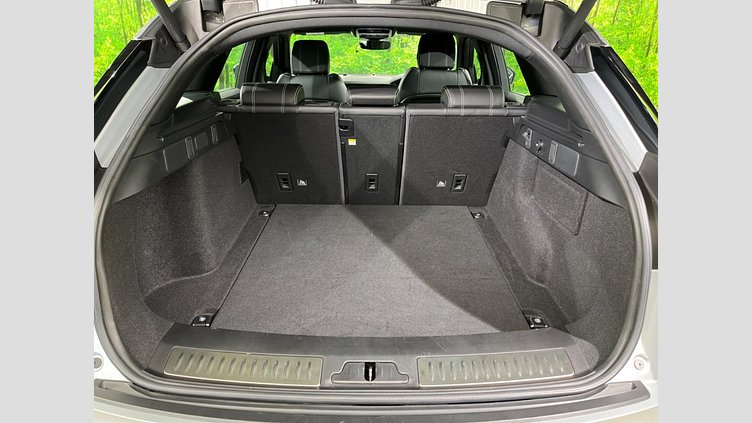 2019 認定中古車 Land Rover Range Rover Velar Indus Silver 2.0 litre i4D Diesel R-DYNAMIC S