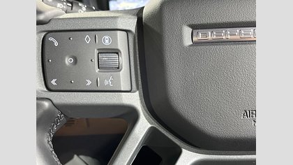 Defender 110 37