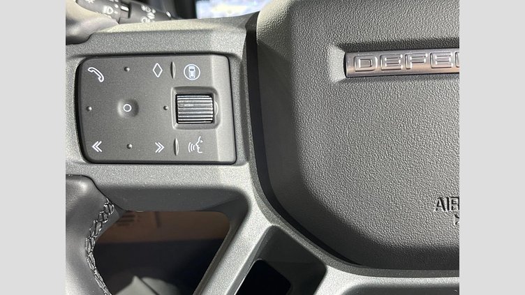 2024 認定中古車 Land Rover Defender 110 サントリーニブラック D350 ディーゼルマイルドハイブリッド X-Dynamic HSE
