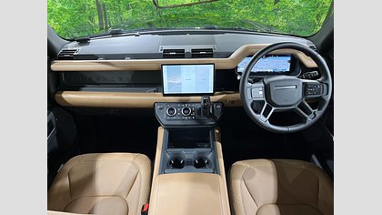 Defender 110 3