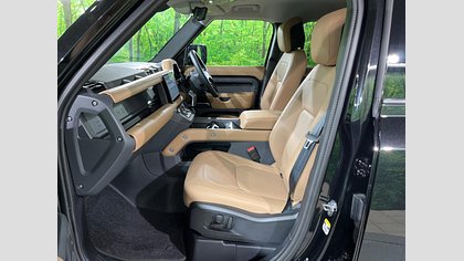 Defender 110 2
