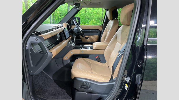 2024 認定中古車 Land Rover Defender 110 サントリーニブラック D350 ディーゼルマイルドハイブリッド X-Dynamic HSE
