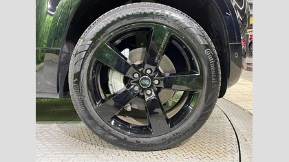 Defender 110 8