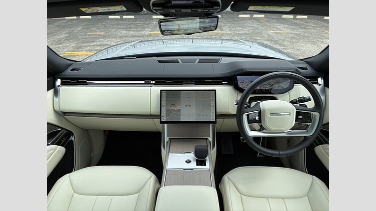 2025 認定中古車 Land Rover Range Rover アイガーグレイ D350 AWD MHEV（AT） スタンダードホイールベース SE