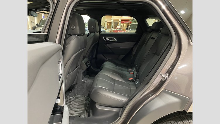 2024 認定中古車 Land Rover Range Rover Velar Charente Grey 2.0 litre i4D​ D200　Dynamic SE