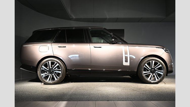 2026 Ny Land Rover Range Rover Charente Grey P550e AWD AUTO PHEV Standard hjulbas Autobiography