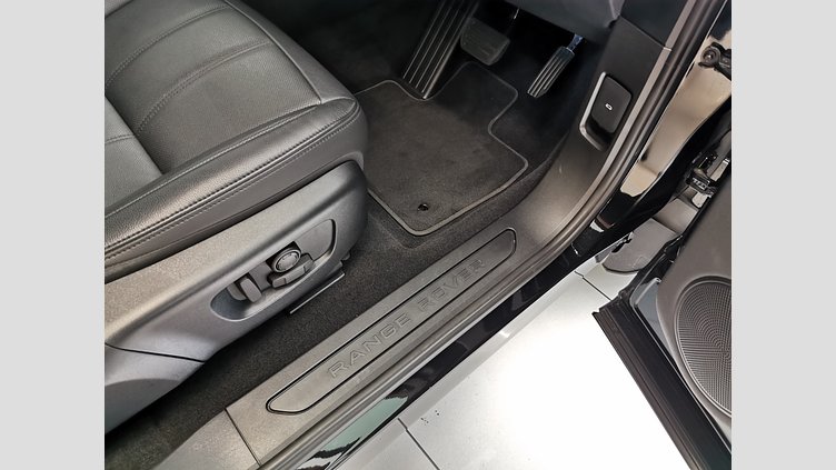 2024 認定中古車 Land Rover Range Rover Evoque サントリーニブラック D200マイルドハイブリッド（ディーゼル） スタンダードホイールベース S