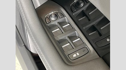 I-Pace 43