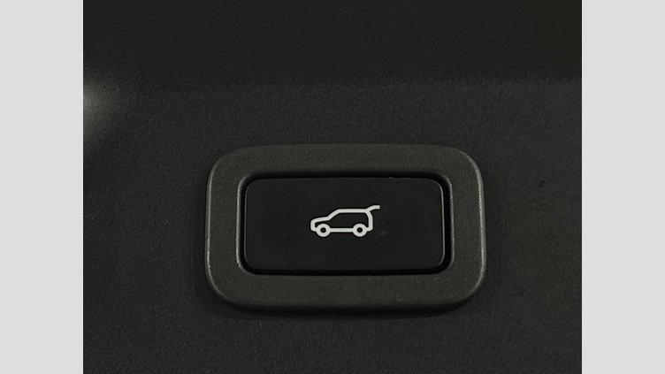 2022 認定中古車 Land Rover Range Rover Velar Fuji White 2.0 litre i4P​ Ｒ-DYNAMIC Ｓ