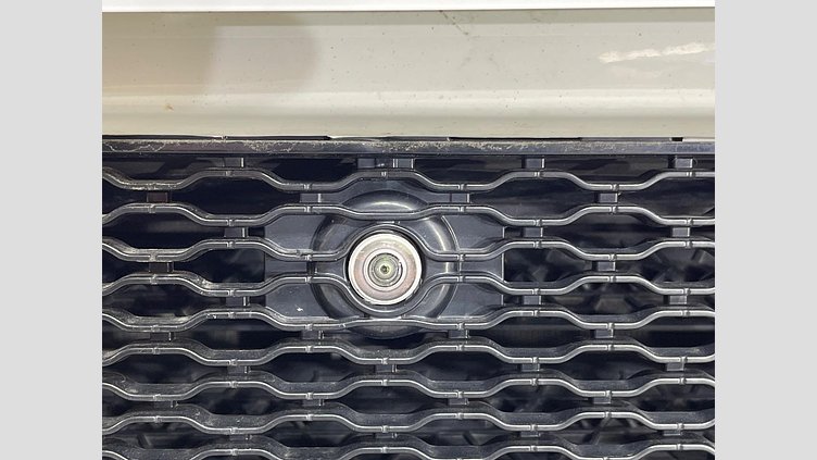 2022 認定中古車 Land Rover Range Rover Velar Fuji White 2.0 litre i4P​ Ｒ-DYNAMIC Ｓ