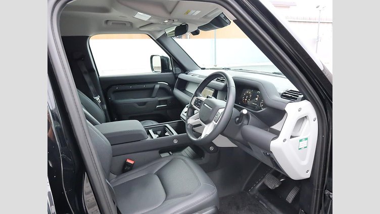 2023 認定中古車 Land Rover Defender 110 サントリーニブラック D300 AWD（AT） S