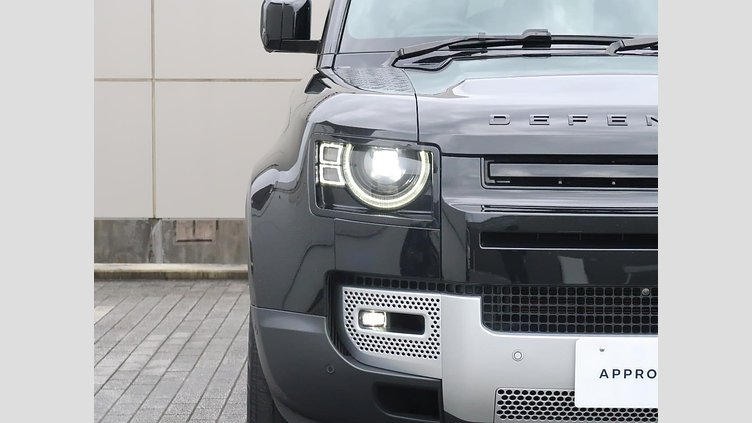 2023 認定中古車 Land Rover Defender 110 サントリーニブラック D300 AWD（AT） S