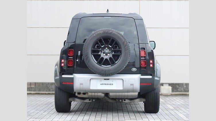 2023 認定中古車 Land Rover Defender 110 サントリーニブラック D300 AWD（AT） S