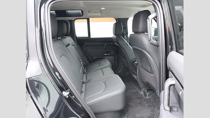Defender 110 54