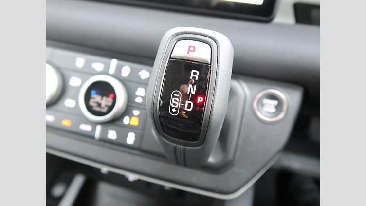 2023 認定中古車 Land Rover Defender 110 サントリーニブラック D300 AWD（AT） S
