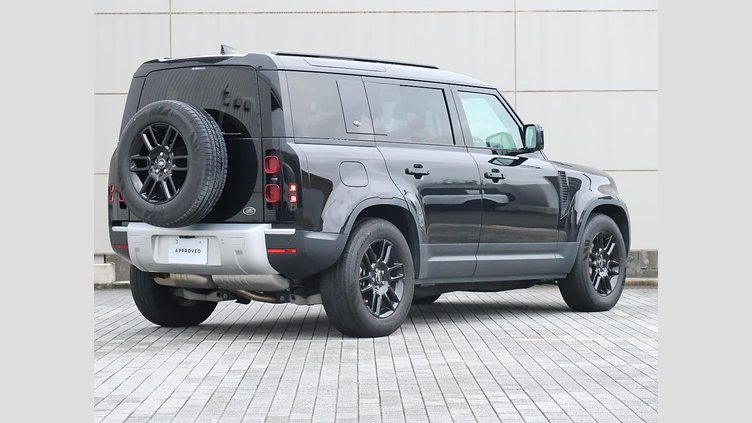 2023 認定中古車 Land Rover Defender 110 サントリーニブラック D300 AWD（AT） S