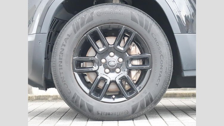 2023 認定中古車 Land Rover Defender 110 サントリーニブラック D300 AWD（AT） S