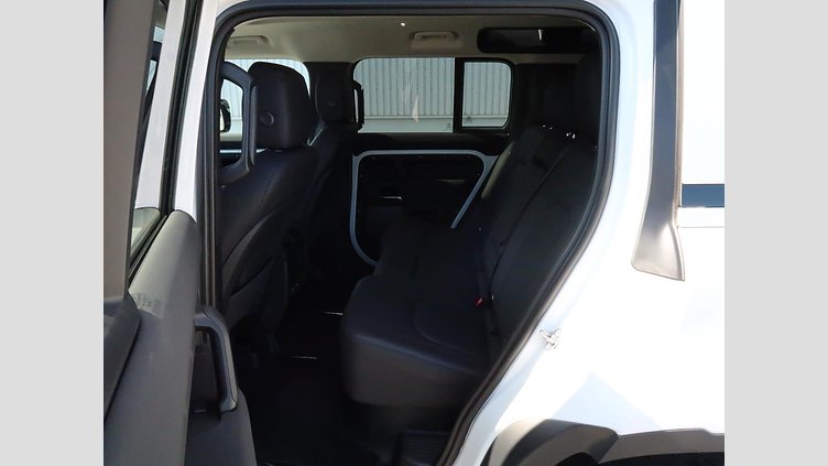 2023 認定中古車 Land Rover Defender 110 フジホワイト D300 AWD（AT） S