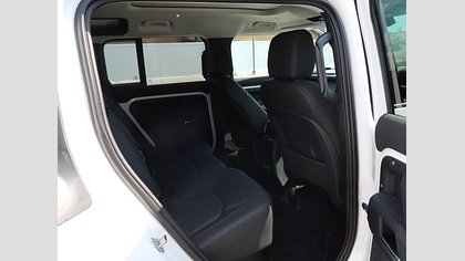Defender 110 6