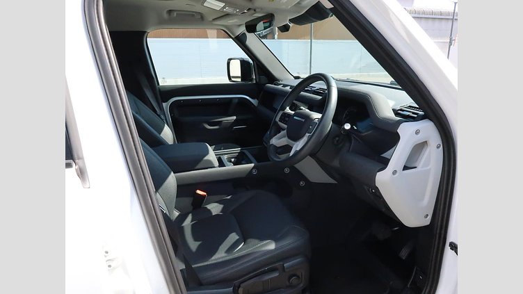 2023 認定中古車 Land Rover Defender 110 フジホワイト D300 AWD（AT） S