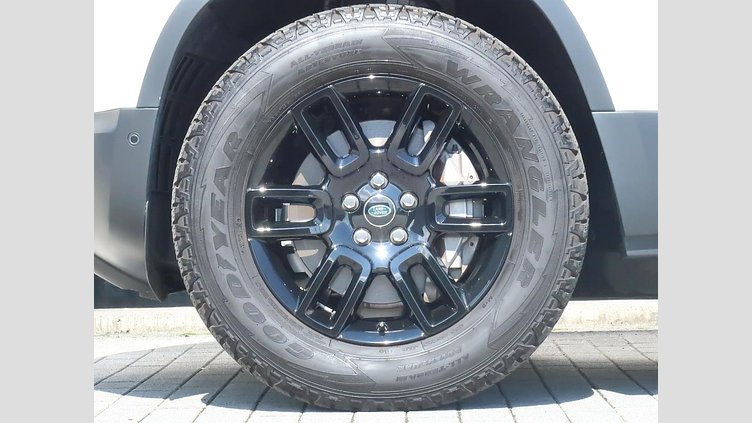 2023 認定中古車 Land Rover Defender 110 フジホワイト D300 AWD（AT） S