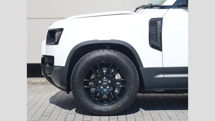 2023 認定中古車 Land Rover Defender 110 フジホワイト D300 AWD（AT） S
