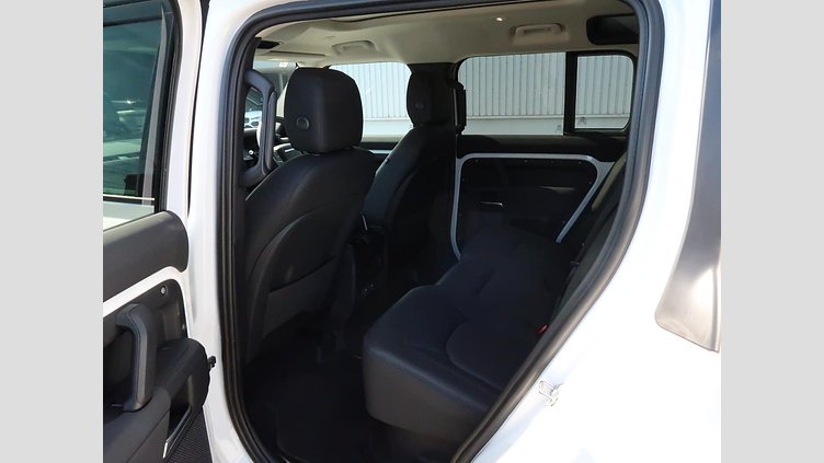 2023 認定中古車 Land Rover Defender 110 フジホワイト D300 AWD（AT） S
