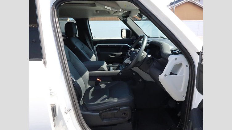 2023 認定中古車 Land Rover Defender 110 フジホワイト D300 AWD（AT） S