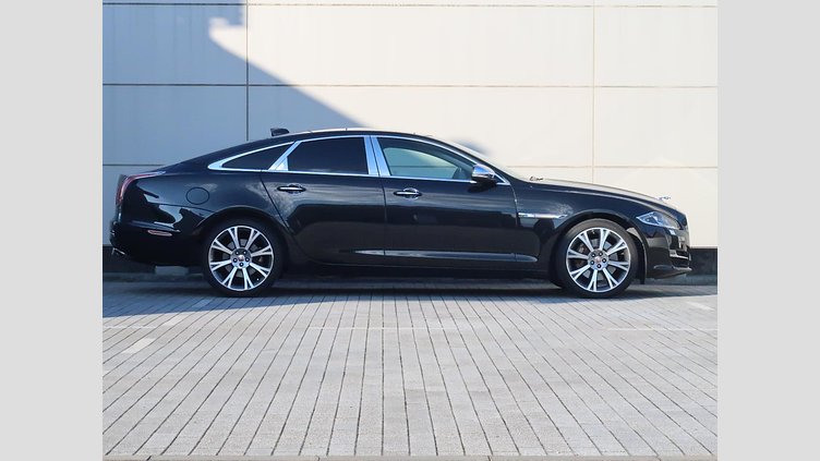 2018 認定中古車 Jaguar XJ Santorini Black ガソリン プレミアムラグジュアリー
