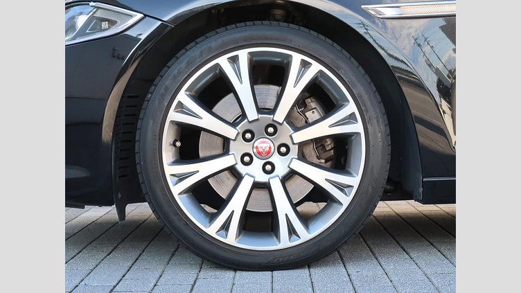 2018 認定中古車 Jaguar XJ Santorini Black ガソリン プレミアムラグジュアリー
