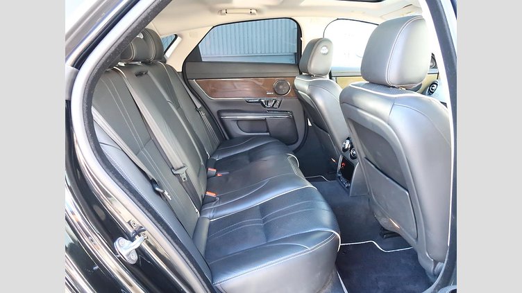 2018 認定中古車 Jaguar XJ Santorini Black ガソリン プレミアムラグジュアリー