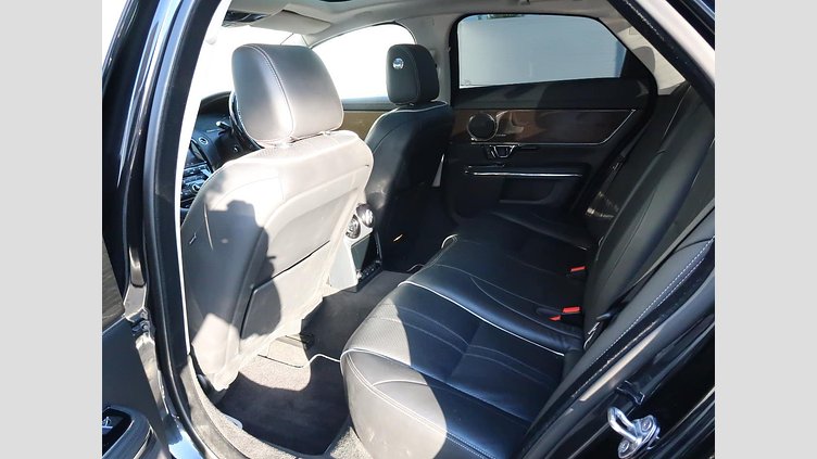 2018 認定中古車 Jaguar XJ Santorini Black ガソリン プレミアムラグジュアリー